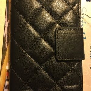 Lord & Taylor Black quilted phone case, measures 5x3”